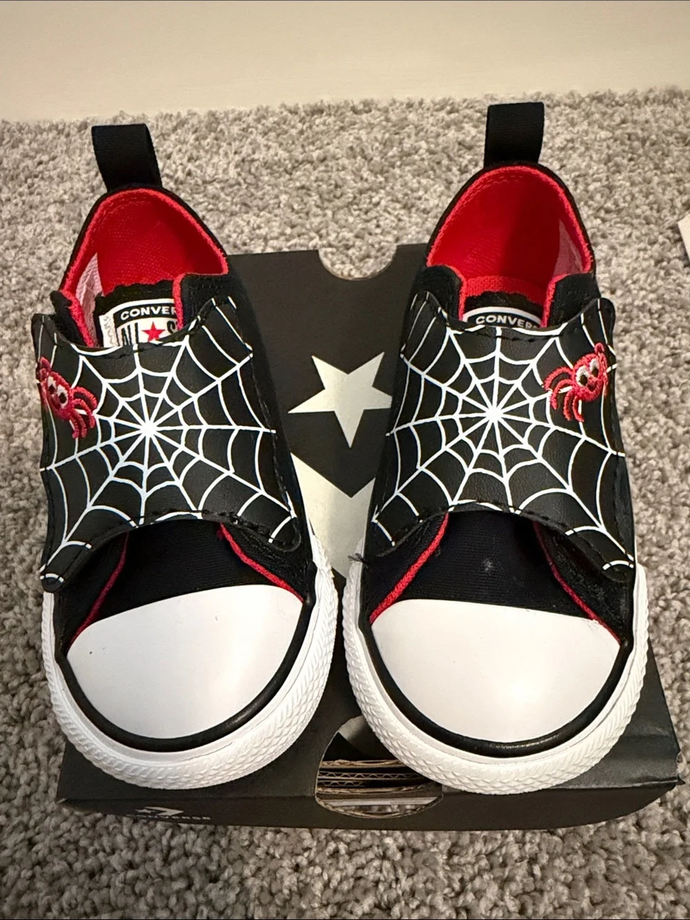 Converse Kids Spider Web Slip-On Sneakers - Black & Red